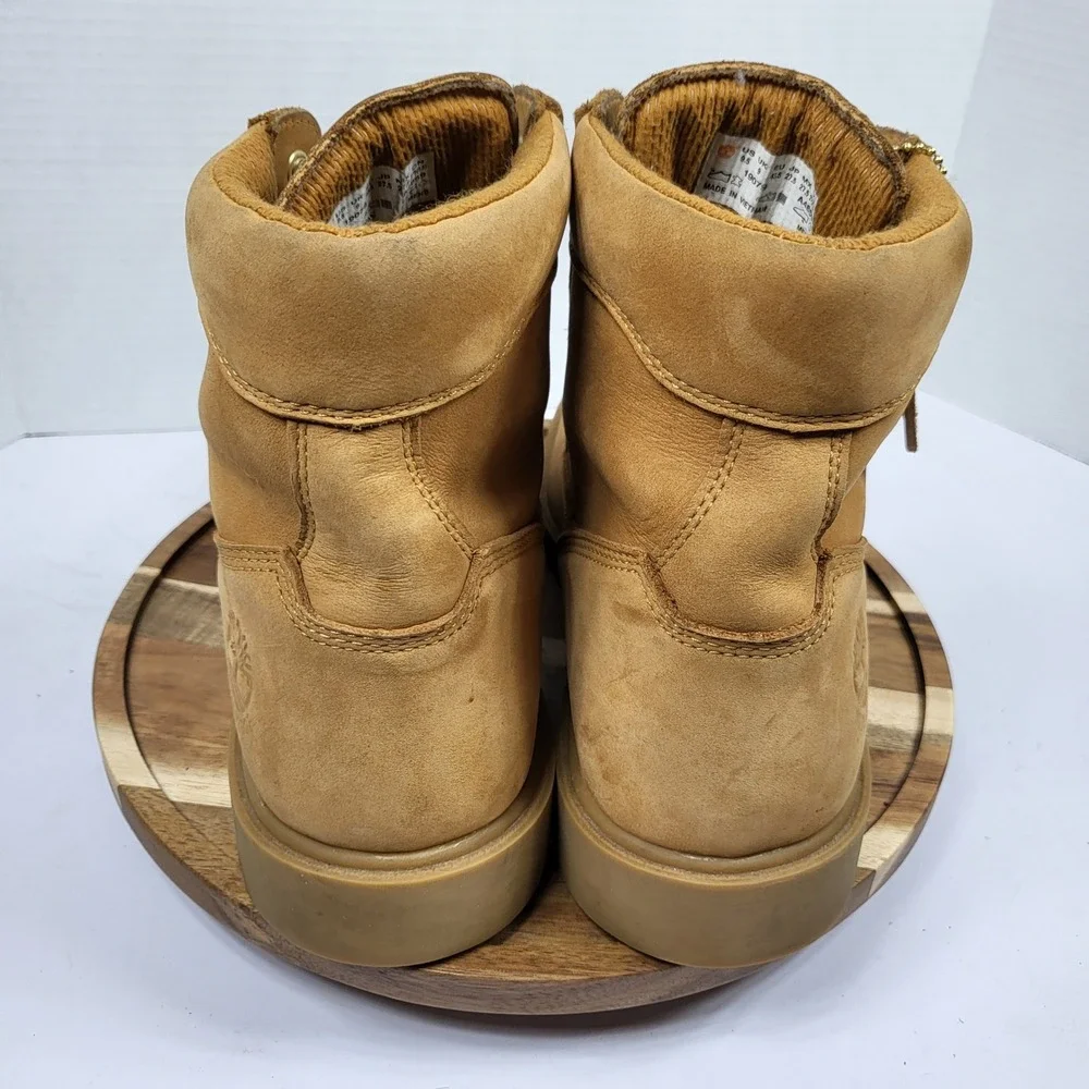 Timberland A4859 Waterproof Boots Mens 9.5 Wheat Good Nubuck Leather Lug Sole